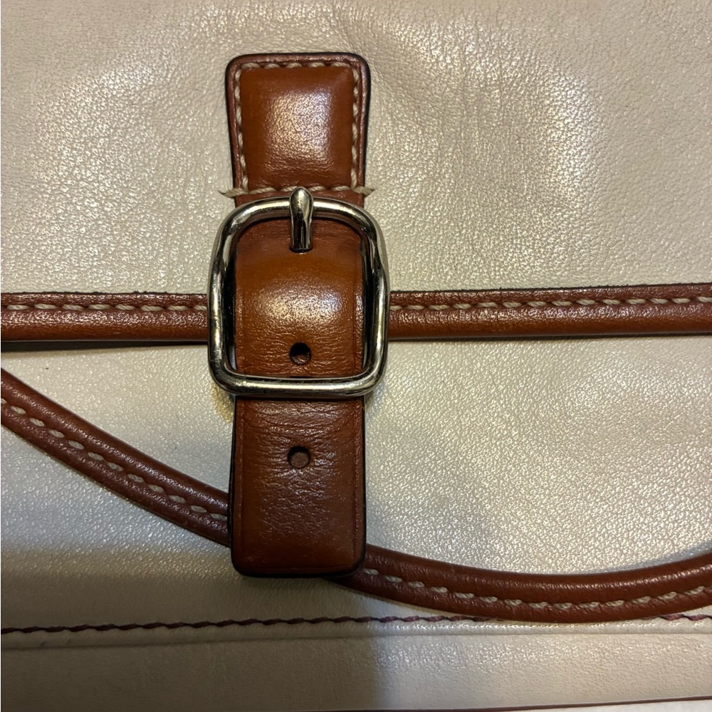 Vintage Coach Hampton Large Wristlet - Picture 6 of 8